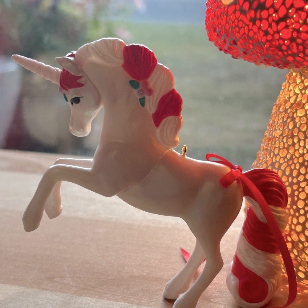 🆕🎄Hallmark KEEPSAKE “Sweet Unicorn” Ornament 🦄 2024